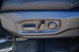 Toyota Tundra 2WD SR5 CrewMax 6.5' Bed (Natl) 2026