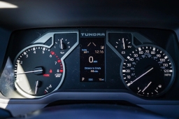 Toyota Tundra 2WD SR5 CrewMax 6.5' Bed (Natl) 2026