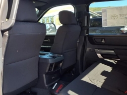 Toyota Tundra 2WD SR5 CrewMax 6.5' Bed (Natl) 2026