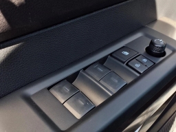 Toyota Tundra 2WD SR5 CrewMax 6.5' Bed (Natl) 2026