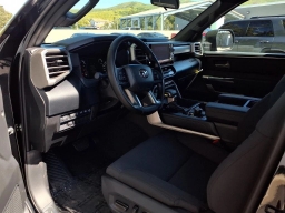 Toyota Tundra 2WD SR5 CrewMax 6.5' Bed (Natl) 2026