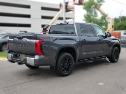 Toyota Tundra 4WD SR5 CrewMax 5.5' Bed (Natl) 2025