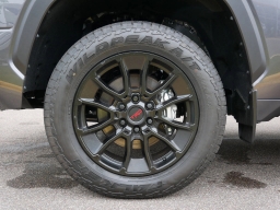 Toyota Tundra 4WD SR5 CrewMax 5.5' Bed (Natl) 2025