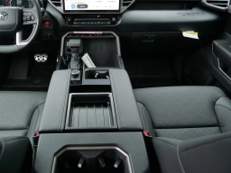 Toyota Tundra 4WD SR5 CrewMax 5.5' Bed (Natl) 2025