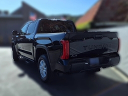 Toyota Tundra 4WD SR5 CrewMax 5.5' Bed (Natl) 2026