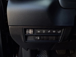 Toyota Tundra 4WD SR5 CrewMax 5.5' Bed (Natl) 2026