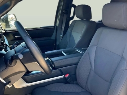 Toyota Tundra 4WD SR5 CrewMax 5.5' Bed (Natl) 2026