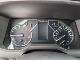 Toyota Tundra 4WD SR5 CrewMax 5.5' Bed (Natl) 2026