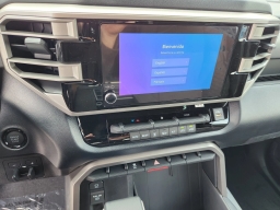 Toyota Tundra 4WD SR5 CrewMax 5.5' Bed (Natl) 2026