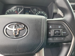 Toyota Tundra 4WD SR5 CrewMax 5.5' Bed (Natl) 2026