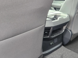 Toyota Tundra 4WD SR5 CrewMax 5.5' Bed (Natl) 2026