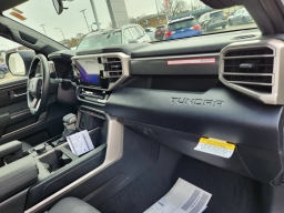 Toyota Tundra 4WD SR5 CrewMax 5.5' Bed (Natl) 2026