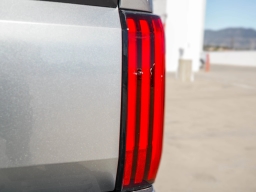 Toyota Tundra 4WD SR5 CrewMax 5.5' Bed (Natl) 2026