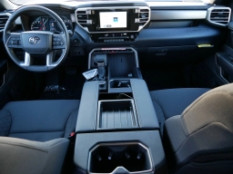 Toyota Tundra 4WD SR5 CrewMax 5.5' Bed (Natl) 2026