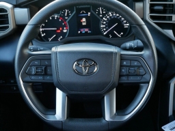 Toyota Tundra 4WD SR5 CrewMax 5.5' Bed (Natl) 2026
