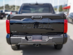 Toyota Tundra 4WD SR5 CrewMax 5.5' Bed (Natl) 2026