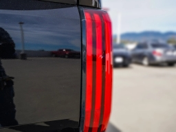 Toyota Tundra 4WD SR5 CrewMax 5.5' Bed (Natl) 2026