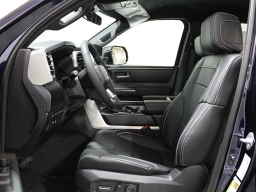 Toyota Tundra 4WD SR5 CrewMax 5.5' Bed (Natl) 2026