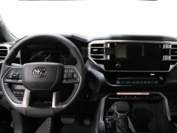 Toyota Tundra 4WD SR5 CrewMax 5.5' Bed (Natl) 2026