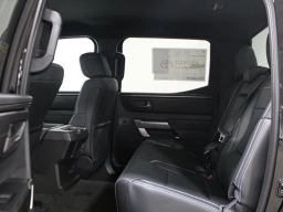 Toyota Tundra 4WD SR5 CrewMax 5.5' Bed (Natl) 2026