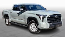 Toyota Tundra 4WD SR5 CrewMax 5.5' Bed (Natl) 2026