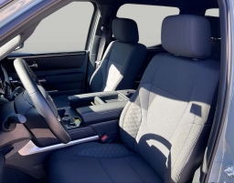 Toyota Tundra 4WD SR5 CrewMax 5.5' Bed (Natl) 2026