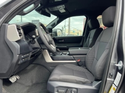 Toyota Tundra 4WD SR5 CrewMax 5.5' Bed (Natl) 2026