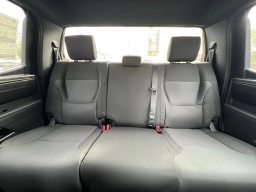 Toyota Tundra 4WD SR5 CrewMax 5.5' Bed (Natl) 2026