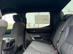 Toyota Tundra 4WD SR5 CrewMax 5.5' Bed (Natl) 2026