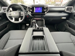 Toyota Tundra 4WD SR5 CrewMax 5.5' Bed (Natl) 2026