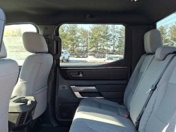 Toyota Tundra 4WD SR5 CrewMax 5.5' Bed (Natl) 2025