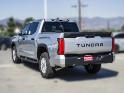 Toyota Tundra 4WD SR5 CrewMax 5.5' Bed (Natl) 2026