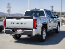 Toyota Tundra 4WD SR5 CrewMax 5.5' Bed (Natl) 2026
