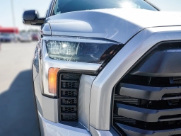 Toyota Tundra 4WD SR5 CrewMax 5.5' Bed (Natl) 2026