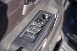 Toyota Tundra 4WD SR5 CrewMax 5.5' Bed (Natl) 2026