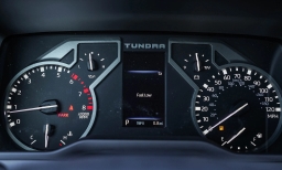 Toyota Tundra 4WD SR5 CrewMax 5.5' Bed (Natl) 2026