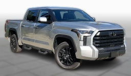Toyota Tundra 4WD SR5 CrewMax 5.5' Bed (Natl) 2026