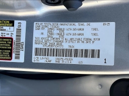 Toyota Tundra 4WD SR5 CrewMax 5.5' Bed (Natl) 2026