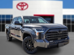 Toyota Tundra 4WD SR5 CrewMax 5.5' Bed (Natl) 2026