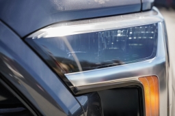 Toyota Tundra 4WD SR5 CrewMax 5.5' Bed (Natl) 2026