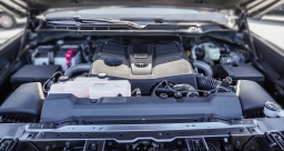 Toyota Tundra 4WD SR5 CrewMax 5.5' Bed (Natl) 2026