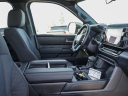 Toyota Tundra 4WD SR5 CrewMax 5.5' Bed (Natl) 2026