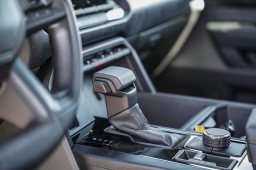 Toyota Tundra 4WD SR5 CrewMax 5.5' Bed (Natl) 2026