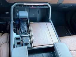 Toyota Tundra 4WD 1794 Edition CrewMax 5.5' Bed (Natl) 2026