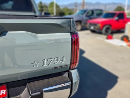 Toyota Tundra 4WD 1794 Edition Hybrid CrewMax 5.5' Bed (Natl) 2026