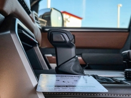 Toyota Tundra 4WD 1794 Edition Hybrid CrewMax 5.5' Bed (Natl) 2026