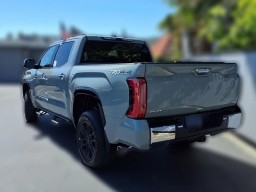 Toyota Tundra 4WD 1794 Edition Hybrid CrewMax 5.5' Bed (Natl) 2026