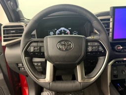 Toyota Tundra 4WD Platinum CrewMax 5.5' Bed (Natl) 2026