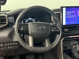 Toyota Tundra 4WD Platinum CrewMax 5.5' Bed (Natl) 2026