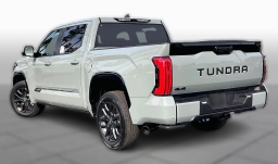 Toyota Tundra 4WD Platinum CrewMax 5.5' Bed (Natl) 2026